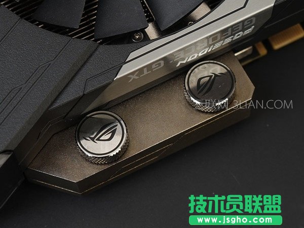 華碩GTX1080Ti海神評測